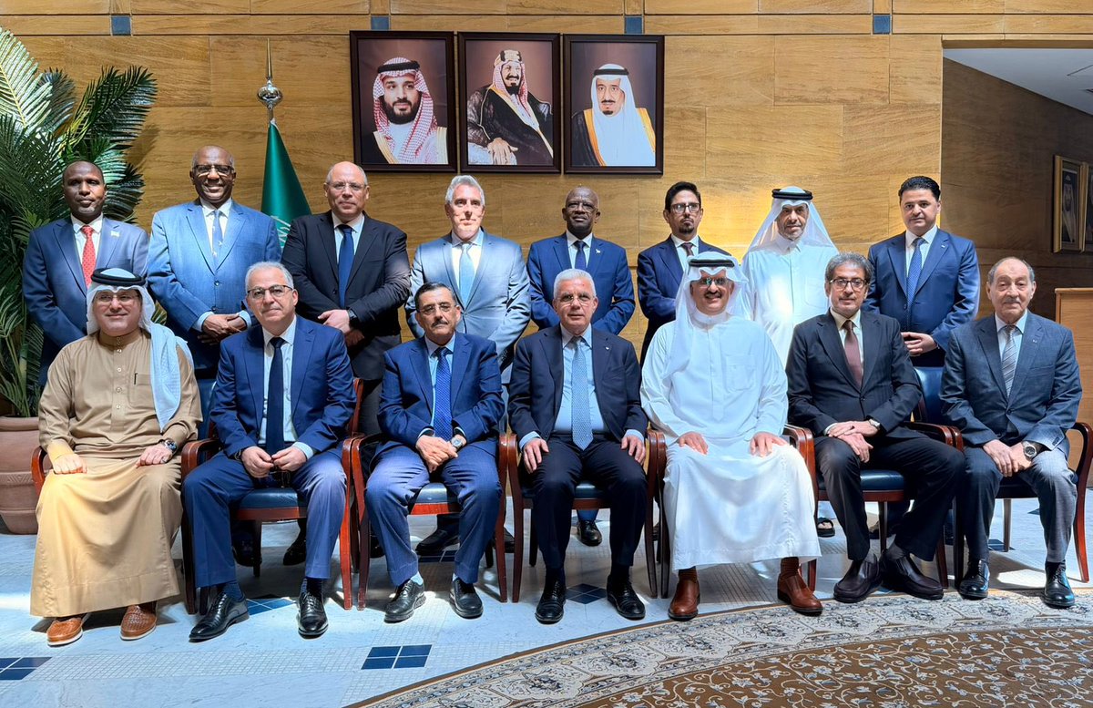 سلطان بن سعد بن خالد آل سعود tweet media