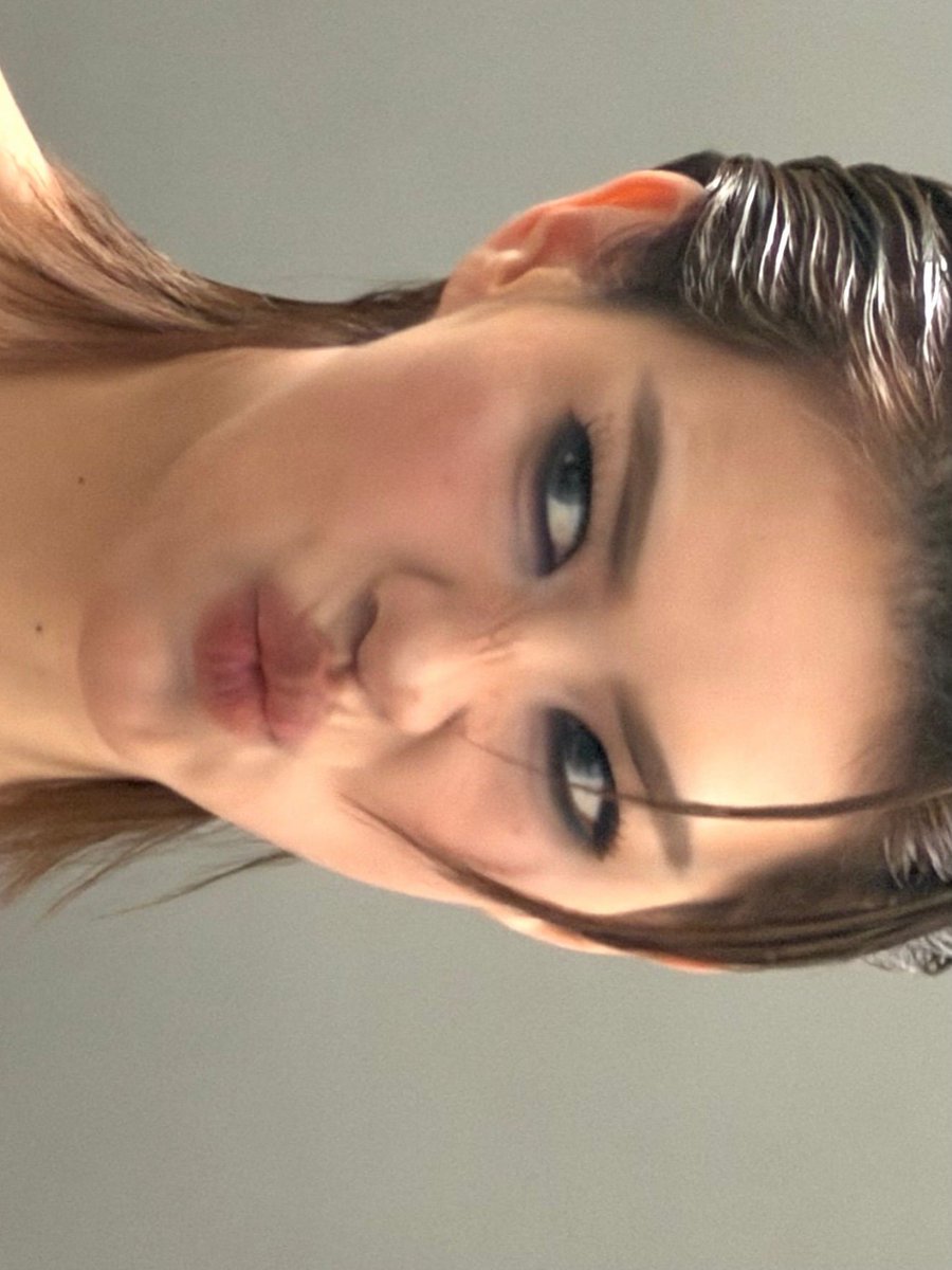 EMI THASORN OFFICIAL tweet media