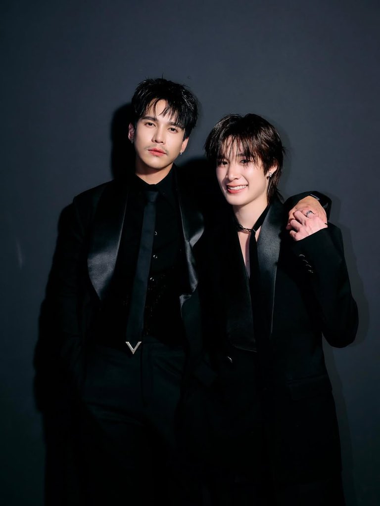 ❥ ลอนอ🌻 tweet media