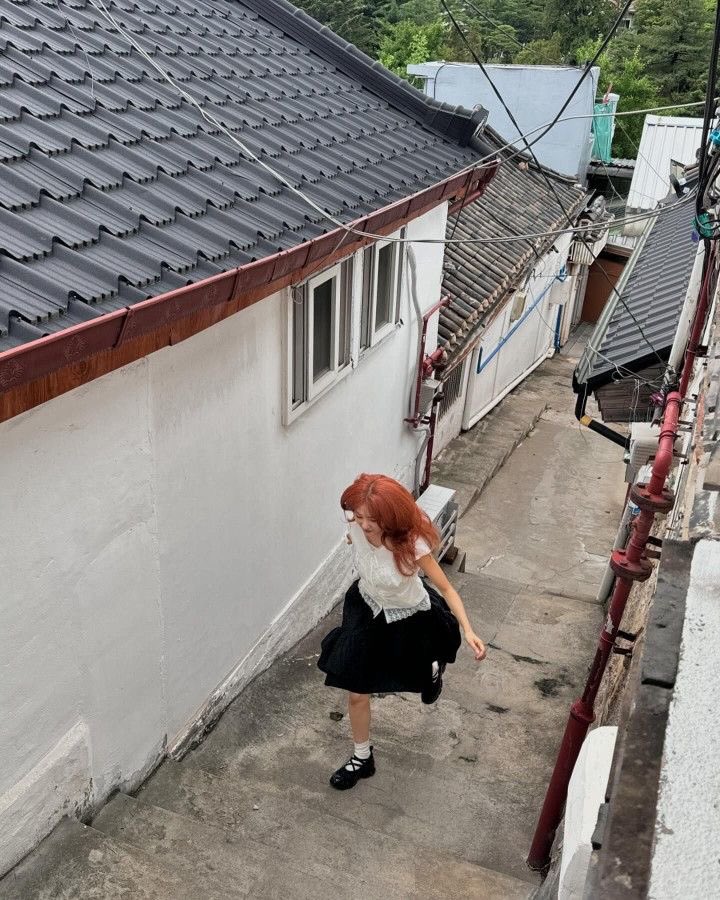 𝒩irina. tweet media