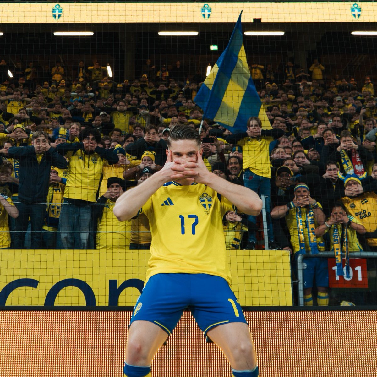 Footballogue tweet media