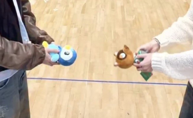 花　子 tweet media