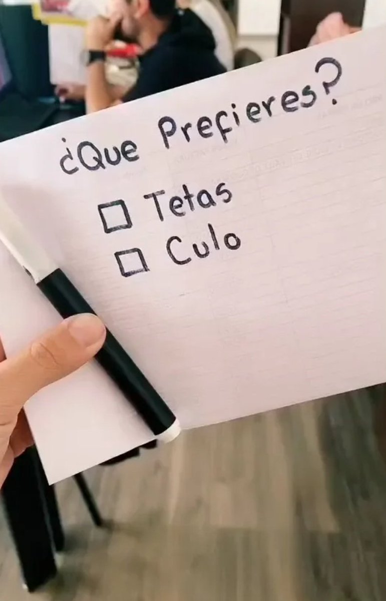 Isa y Alex tweet media