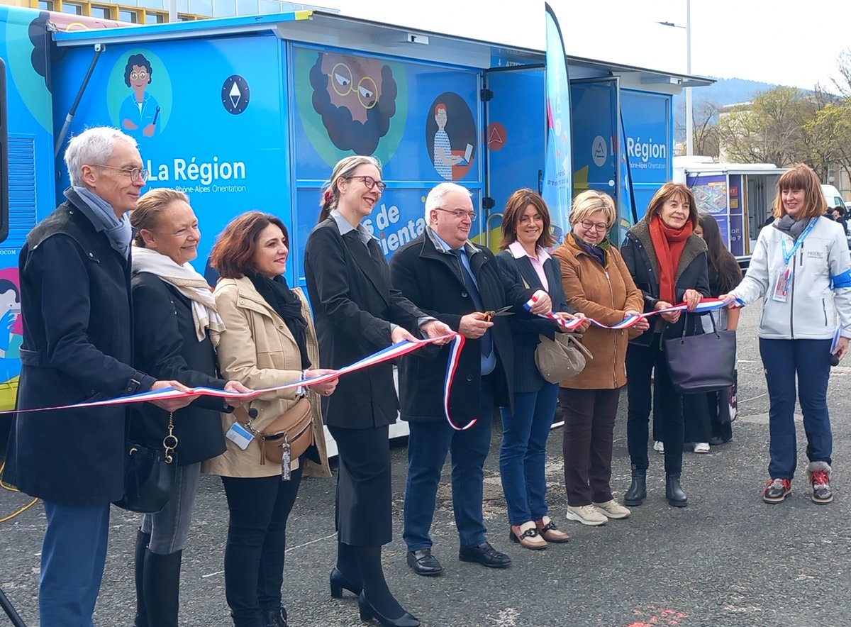 Image de Préfet de l'Ain : ILS FONT L’AIN | La caravane des métiers a fait une halte à Oyonnax
 
Et si un métier se découvrait 