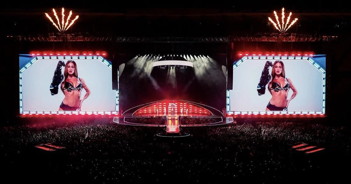 LLEGÓ EL DÍA! HOY TINI SE PRESENTA CON #FUTTTURA EN TUCUMÁN PARA MÁS DE 15MIL PERSONAS 👑👏🏼