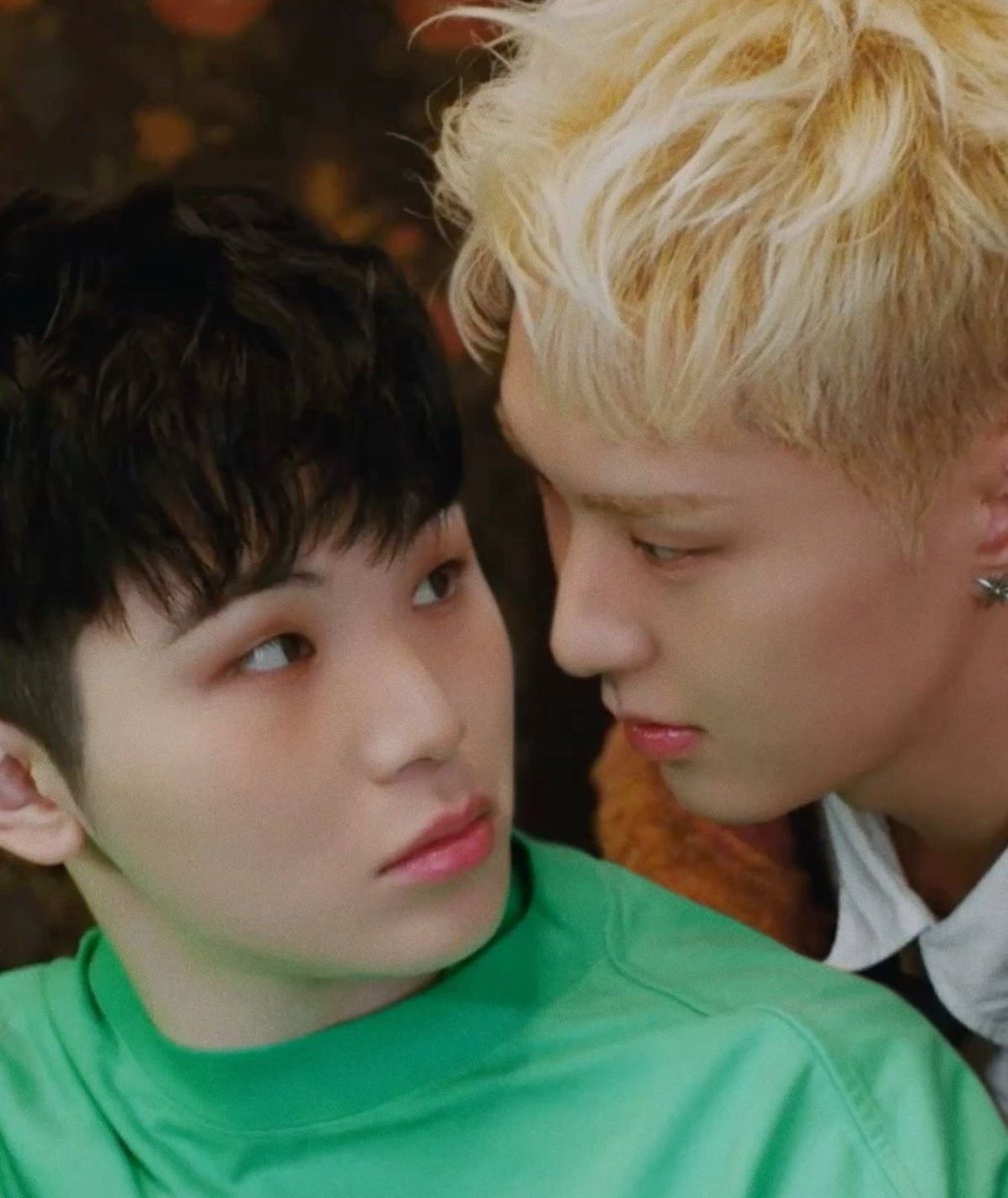 wz day 💌 tweet media