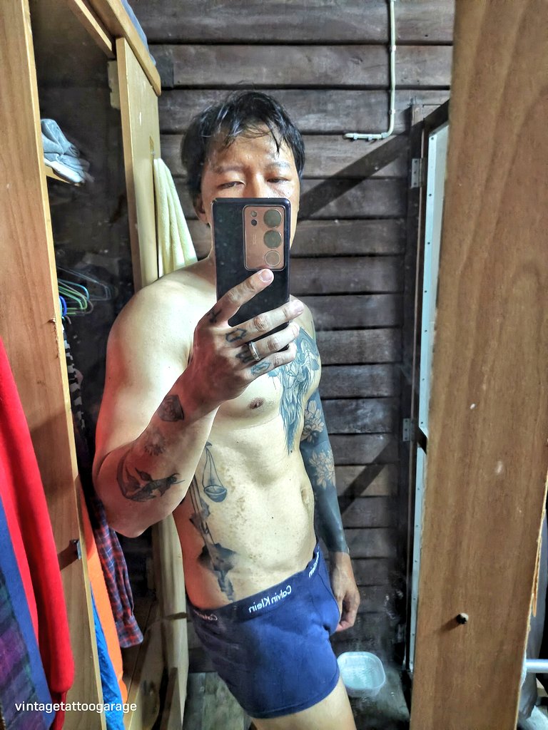 ช่างสักซอยลึก tweet media