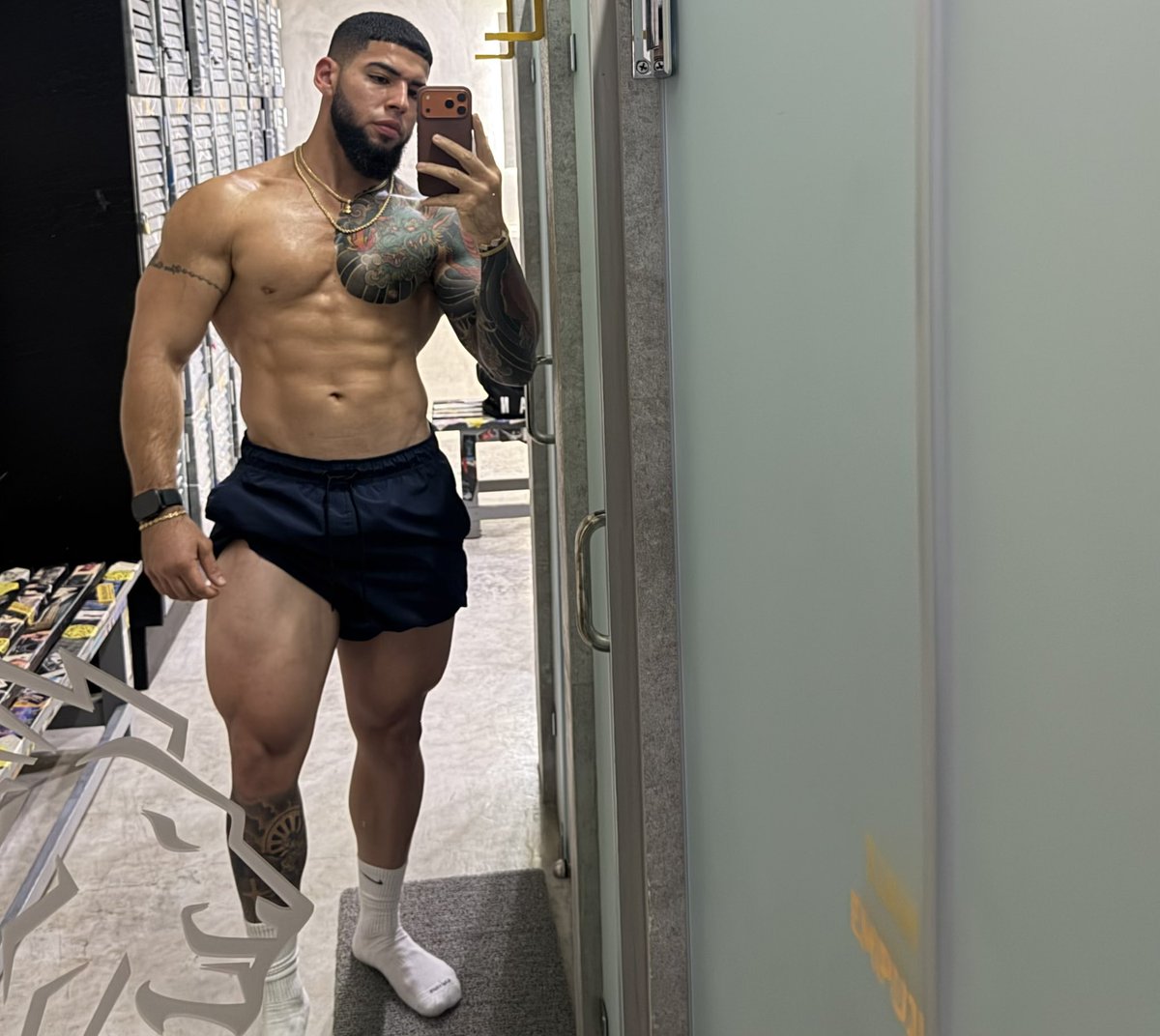 Mr Javier tweet media