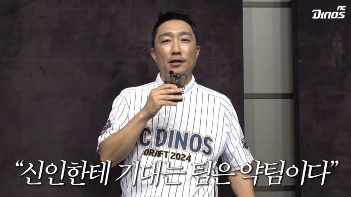 zzugoosaurus tweet media