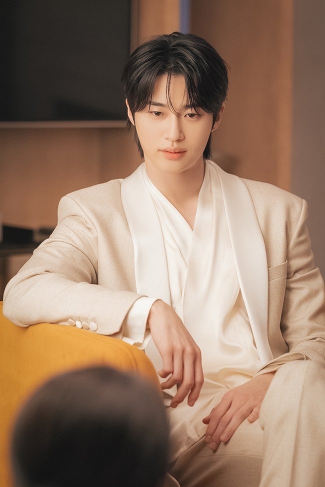 우석아카이브 tweet media