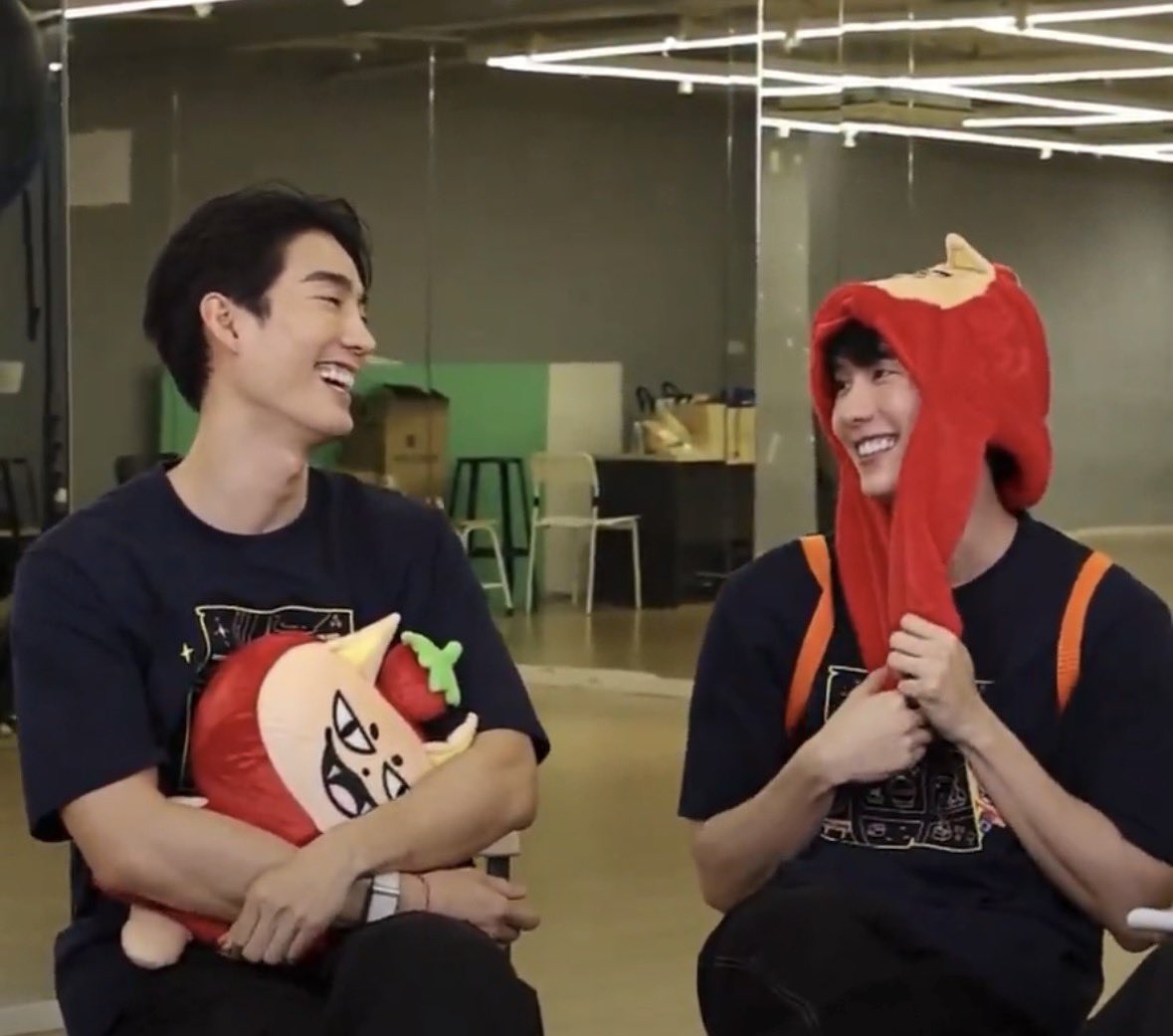 ≽^• ˕ • ྀི≼วันนี้เติมกษิบุ๊คยัง🍅˚⋆.𐙚 ̊ ❤︎ tweet media