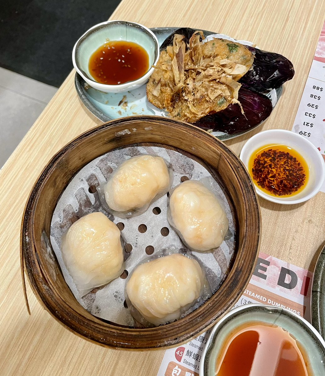 Dr David J Hunter tweet media