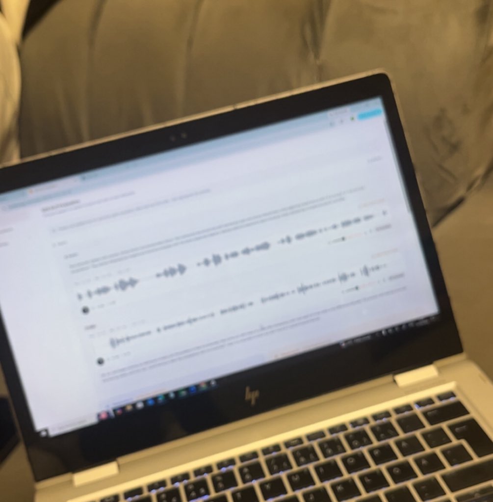 MOYO 🎀 tweet media