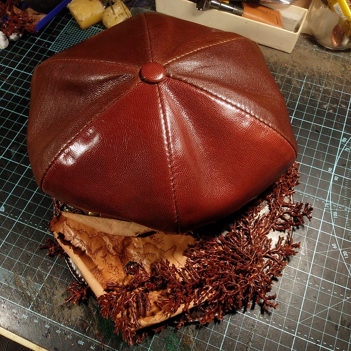 【告知】
4/4(土)「第5回 幻影商會」
会場∶Cafe＆Bar LEGACY様

異ジャンルクリエイター交流会！！
勿論、即売会もあります！

是非、皆様お誘い合わせの上ご来店心よりお待ちいたしております🙇
最高のロケーションで美味い料理に旨い酒一緒に楽しみましょう！
#幻影商會 #毎日がファンタジー