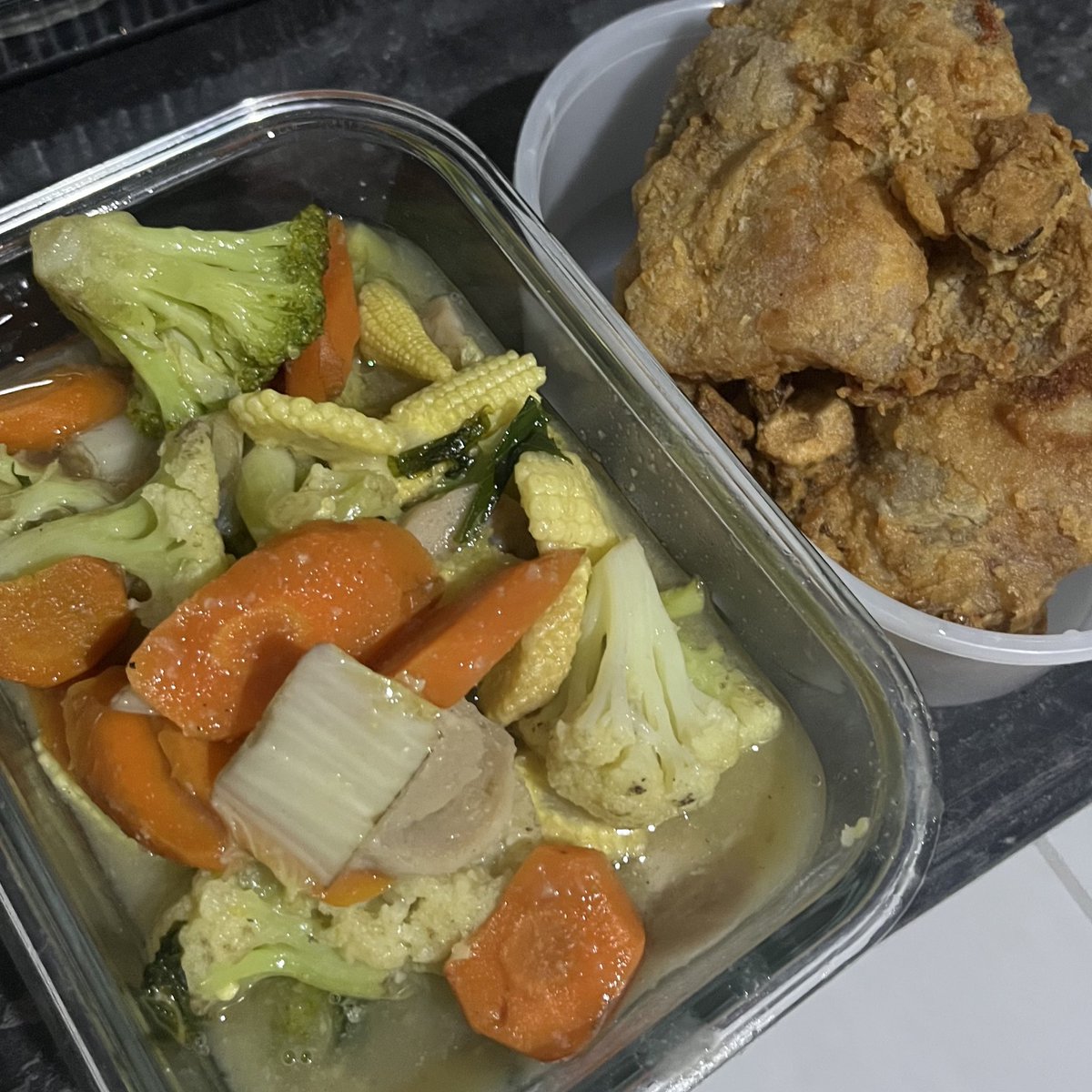 valerie • 📚🎮🚘🏁 tweet media