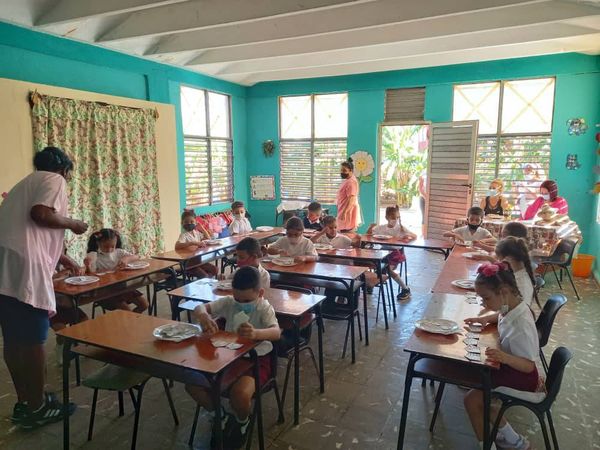 🔊Círculos Infantiles, una obra de infinito amor, fruto de las ideas de  Vilma Espín Guillois y el Comandante en Jefe Fidel Castro Ruz. #LatiendoConFidel #CiegodeAvila  #Cuba <a href="/YaquedeCuba/">Yaquelin</a> <a href="/JHGcasanova/">julio Heriberto Gómez Casanova</a>
<a href="/milyabad1982/">Misleydi Abad Modey</a>
<a href="/CedenoPazo/">Lianet Pazo Cedeño</a> <a href="/FctGallardo/">@gallardo-UNICA</a> <a href="/DeZurdaTeam_/">DeZurdaTeam 📳</a> <a href="/AlienDiaz65411/">Ali Diaz</a>