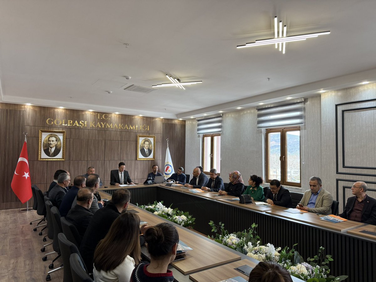 İlçe Millî Eğitim Müdürümüz Akif Torun başkanlığında; anaokulu, ilkokul, özel eğitim ve birleştirilmiş sınıflı okulların yöneticileriyle toplantı gerçekleştirildi. 📚

<a href="/tcmeb/">Millî Eğitim Bakanlığı</a> <a href="/Yusuf__Tekin/">Yusuf Tekin</a> <a href="/adiyamanmem/">Adıyaman İl Millî Eğitim Müdürlüğü</a> <a href="/ali_tosun77/">Ali TOSUN</a> <a href="/akiftorun02/">Akif TORUN</a>