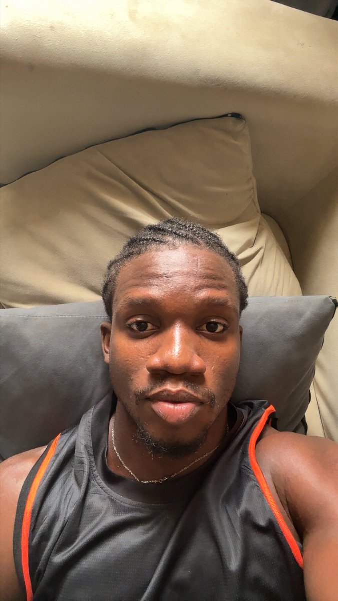 A_boycandy tweet media