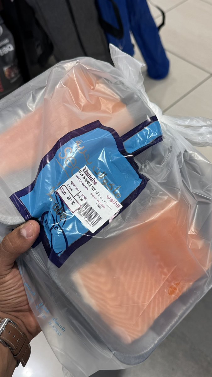 عزيز tweet media