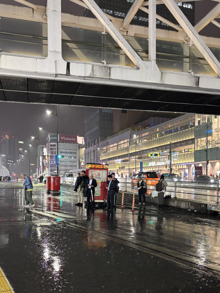 ハヤサカ tweet media