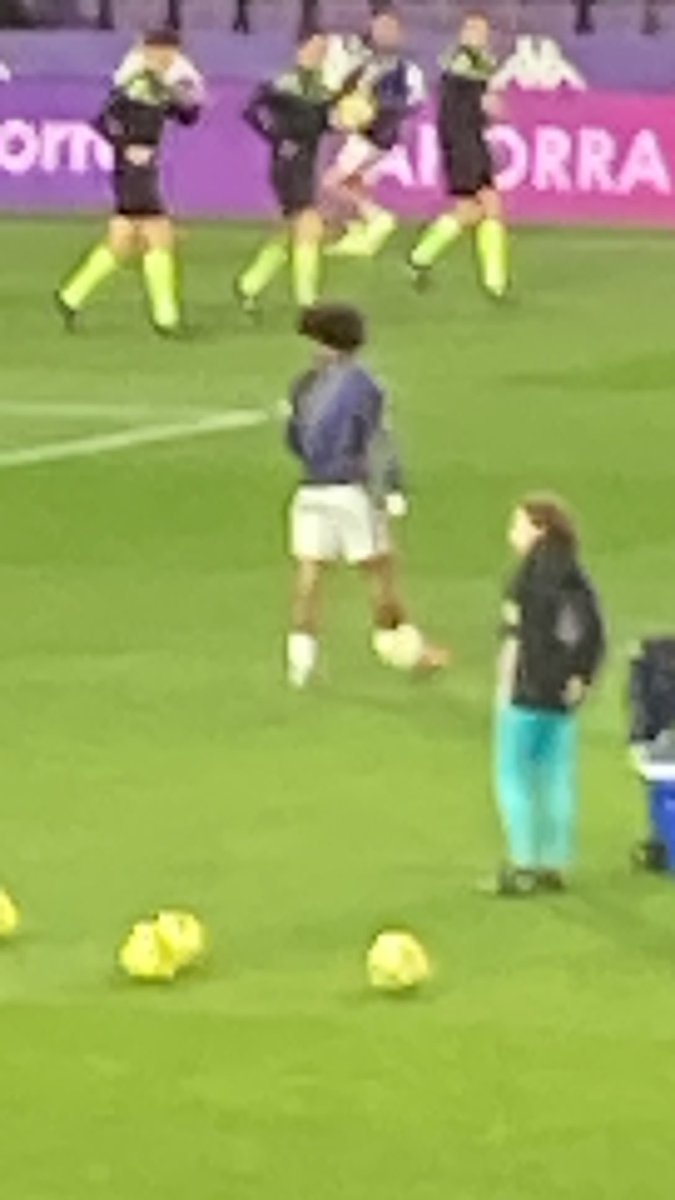 triskiii tweet media