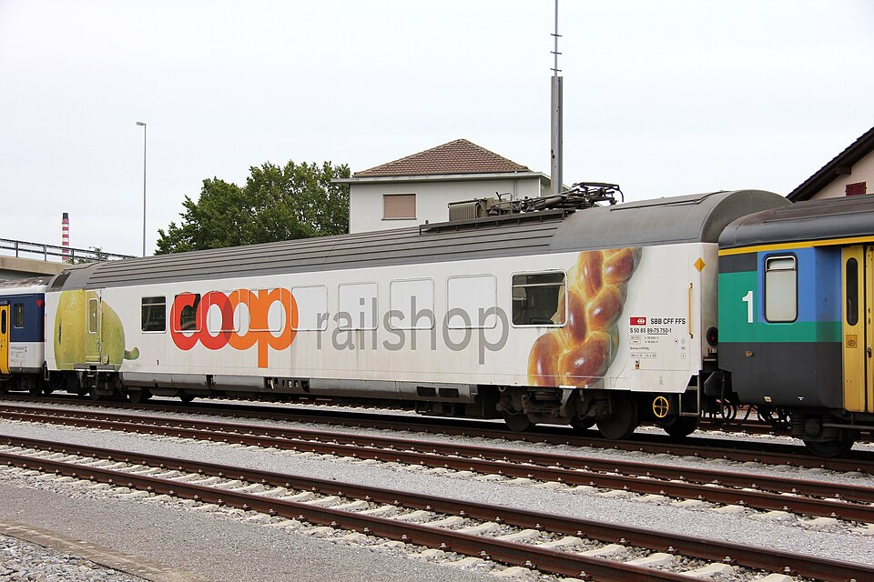 Tobias Menzi 📯🇺🇦🏳️‍🌈 tweet media