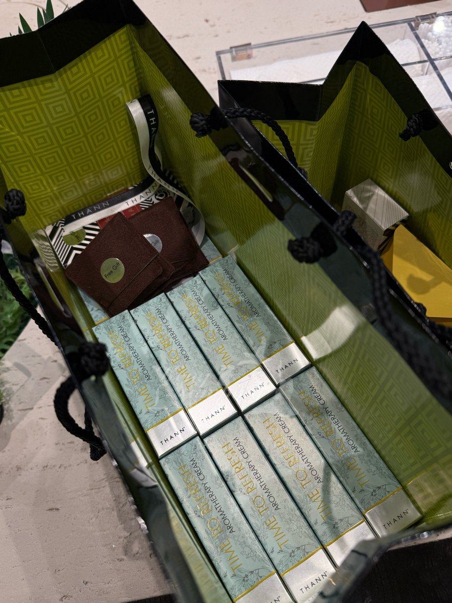 OhAeLand tweet media