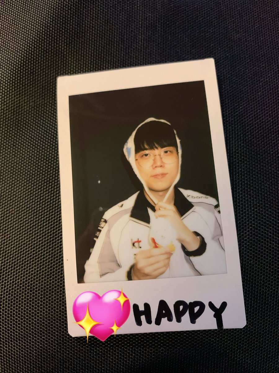 삼일이˶ ᷇ 𖥦 ᷆˶ tweet media