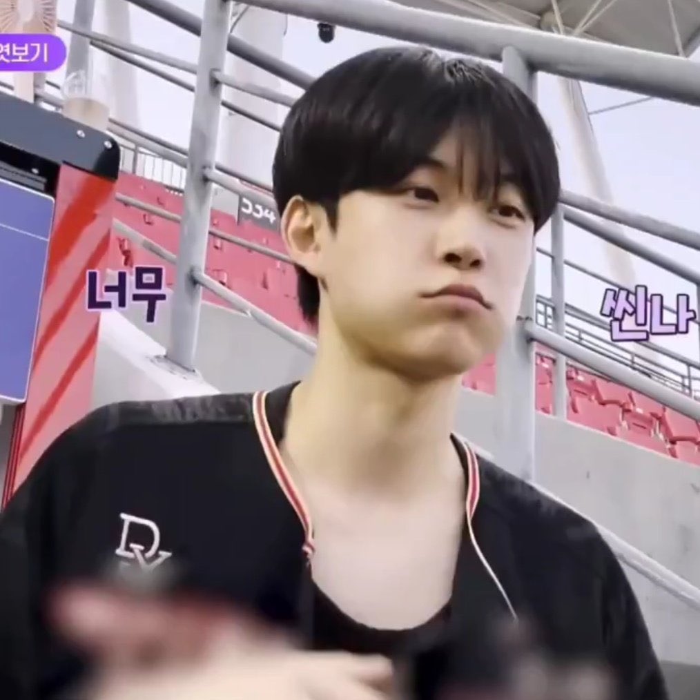 mini 🌷 tweet media