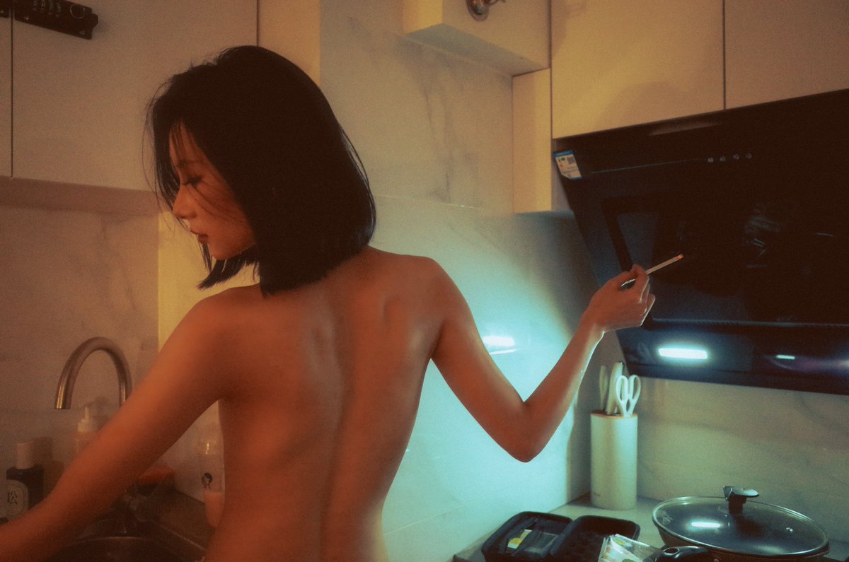 tokugawa_c's tweet photo. 绝美肉体

模特：@CrazySheren77 https://t.co/BoDUTXwEbR