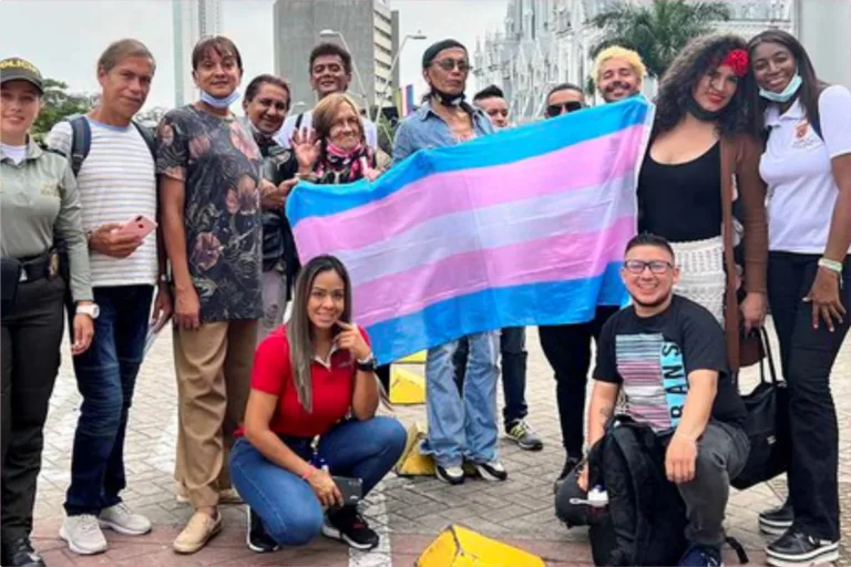 APROFAChile's tweet image. 💪 El rol de la #matronería en la salud integral de personas #trans

📲 Revisa la nota completa de #APROFA en Empoderadas Medio:  

empoderadasmedio.cl/2026/03/31/el-…