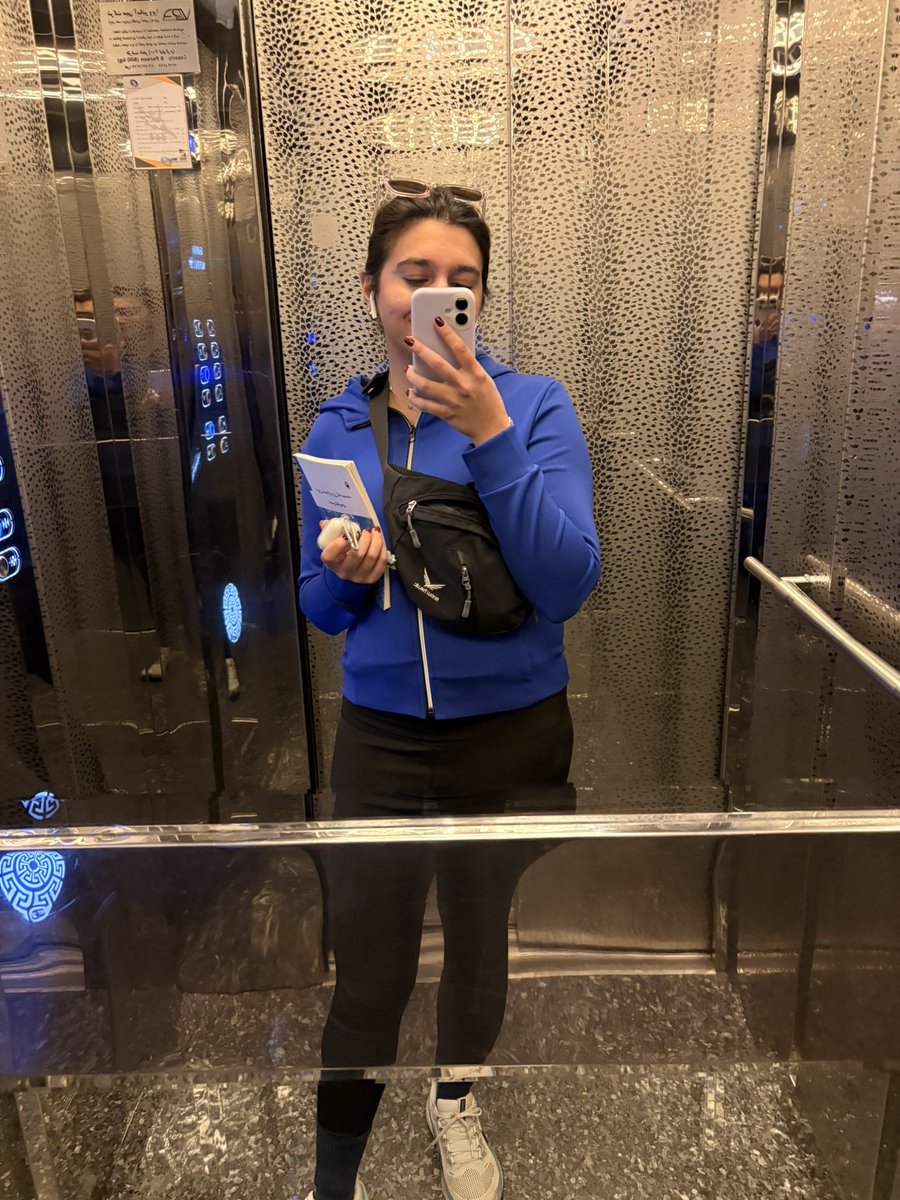 کلیر فریزر tweet media