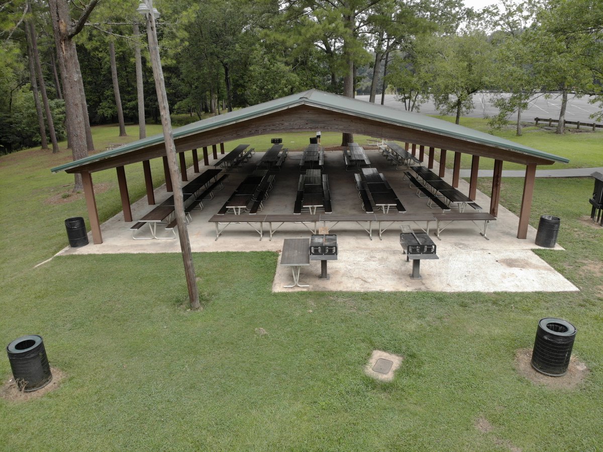 Rome-Floyd Parks&Rec tweet media