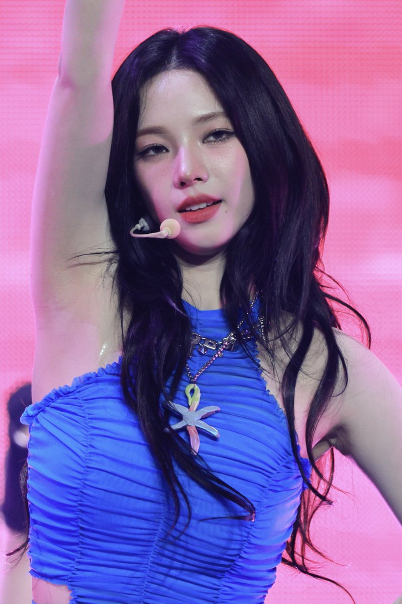 Kpop Data Shop tweet media