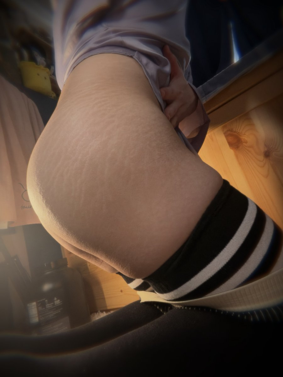 Nekoyaki tweet media