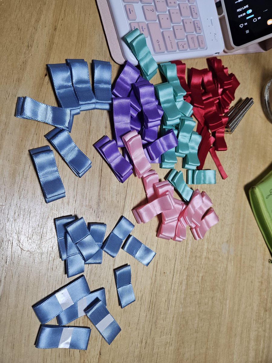 회전문 tweet media