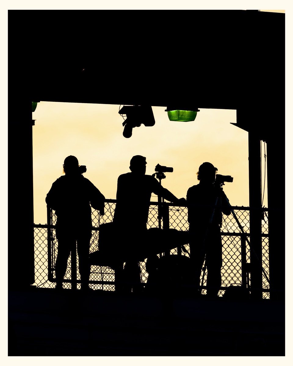 Split Second Photo tweet media