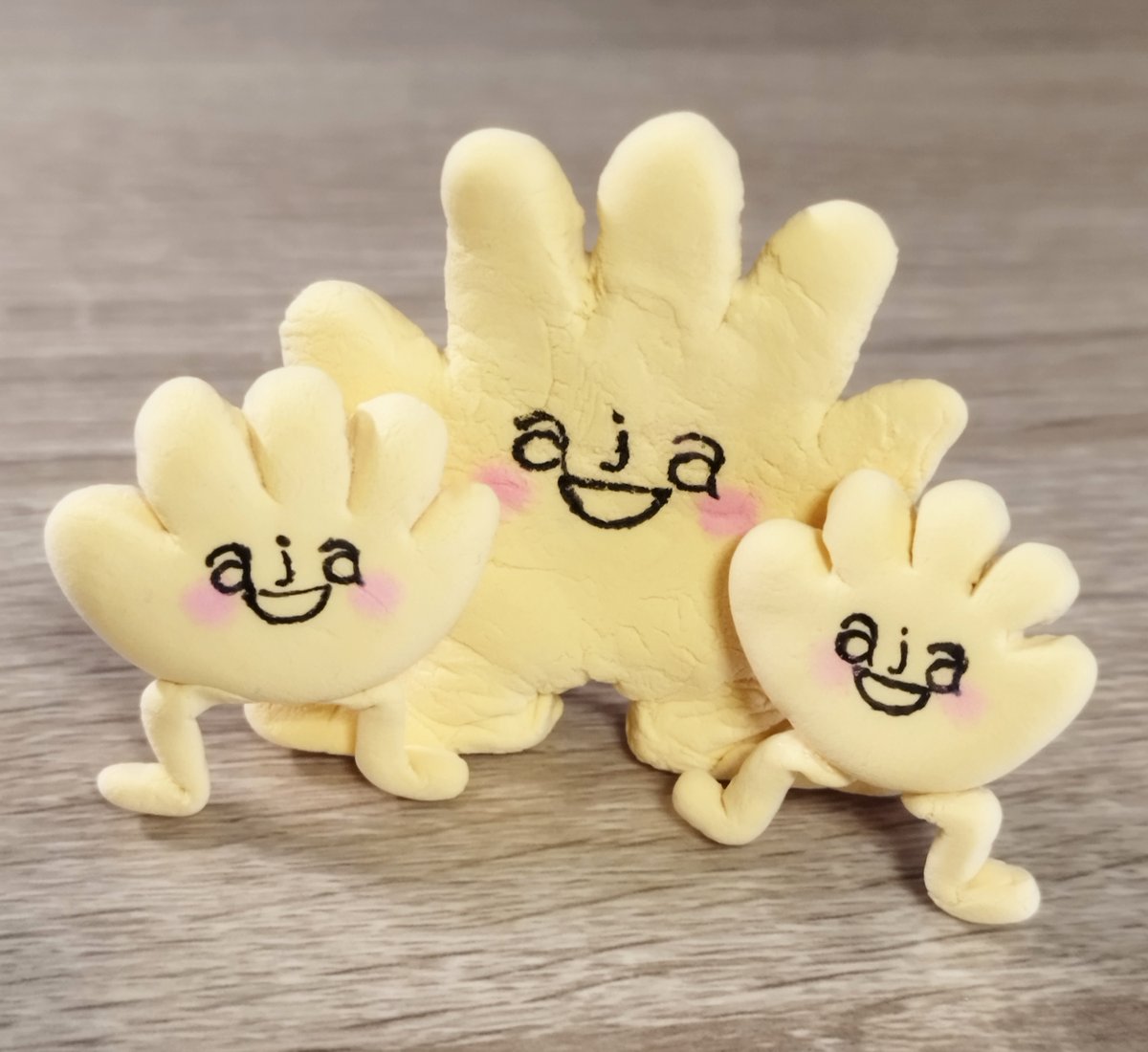 よそのこ tweet media