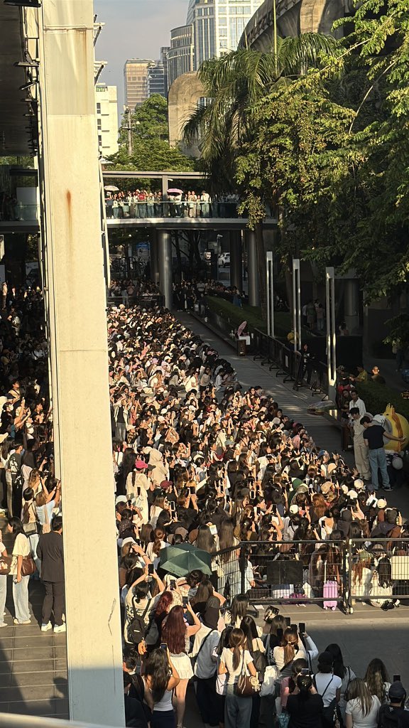 ✭𝐥𝐚𝐦𝐲✭ tweet media