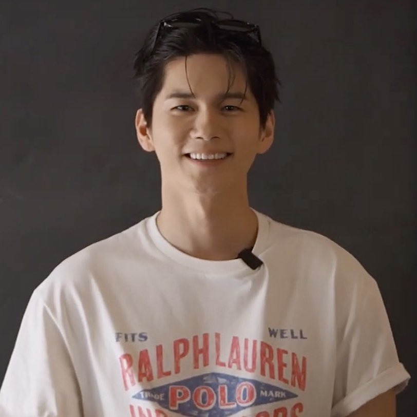 พี่บาริสต้าคาเฟ่แถวทองหล่อคือหล่อเกิน อยากไปกินกาแฟทุกวัน