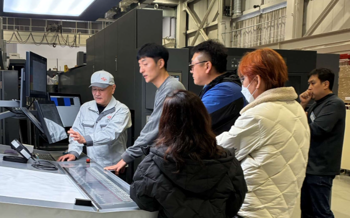 MPartnersEurope's tweet image. #RMGT News: RMGT is pleased to announce a successful completion of the latest RMGT 10 Series #packaging #printing &amp;amp; #publishing technology seminar for South #Korean customers, held at the RMGT factory in early December 2025. Full details here: bit.ly/4rPJ8fP