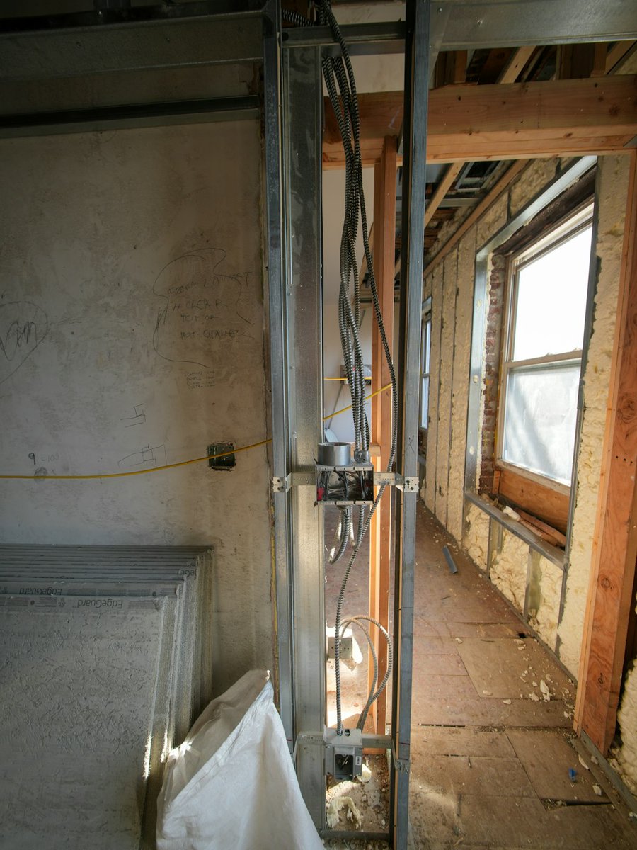 JeanRicher's tweet image. Ready to sell your home? Check out our video on must-do renovations to boost your value! youtu.be/F6rN65GbA78?si… 🏡💰 #HomeReno #OttawaRealEstate
