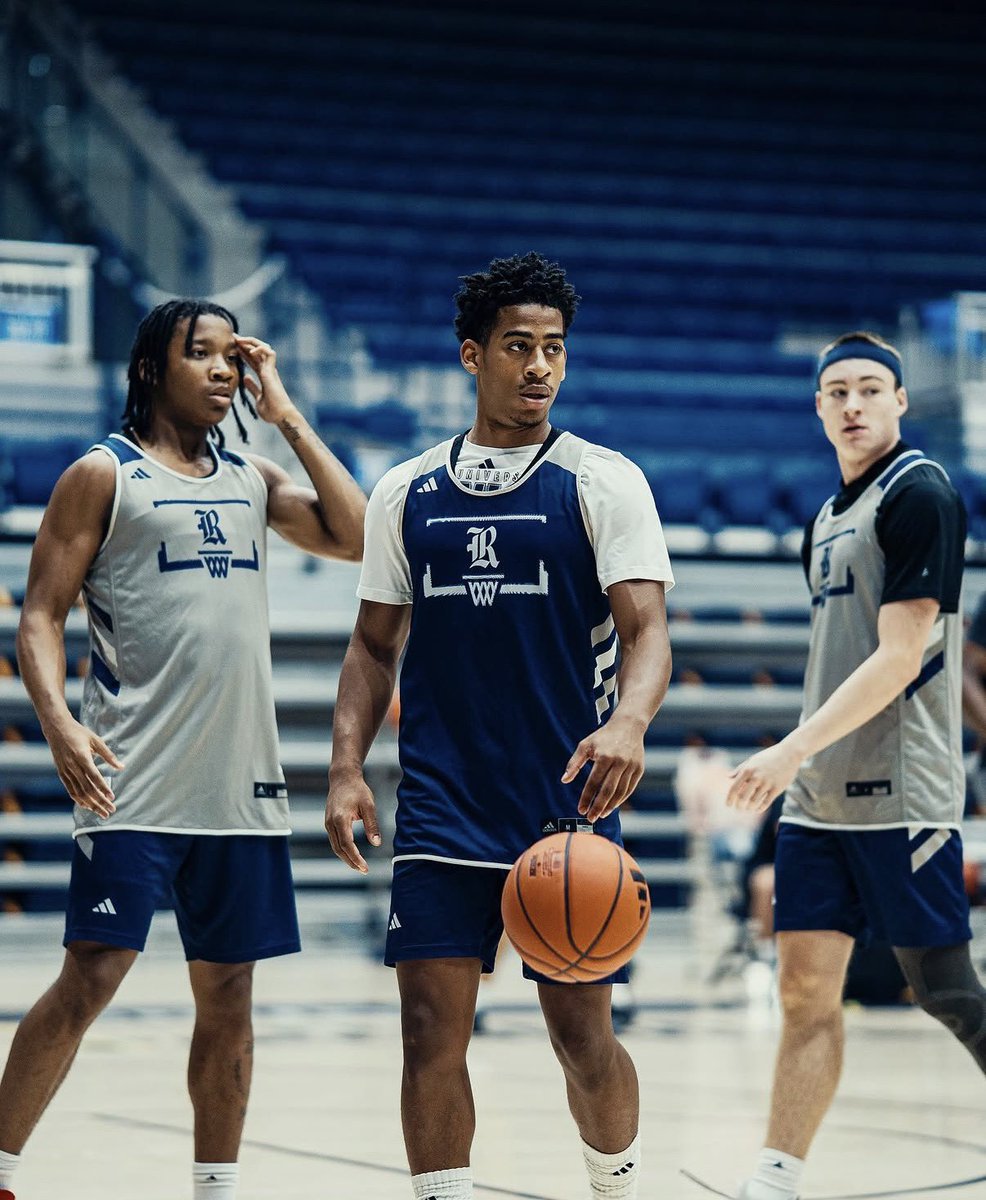 Tobias Bass tweet media