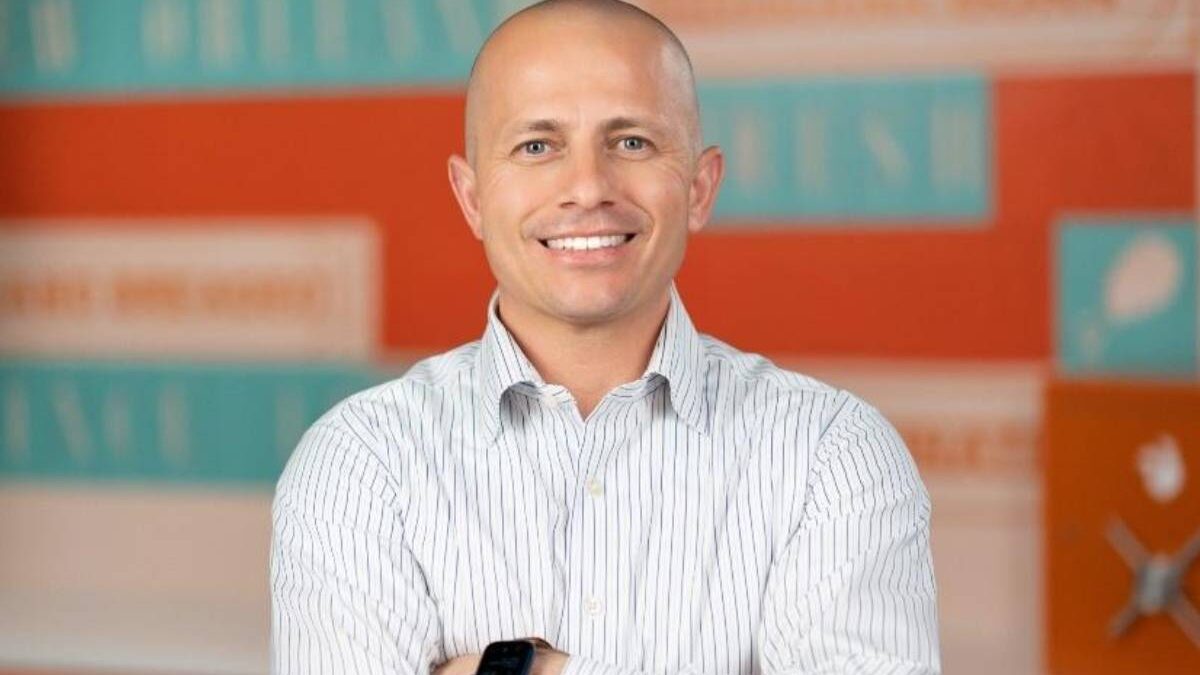 Don’t Boo…Revolt! tweet media