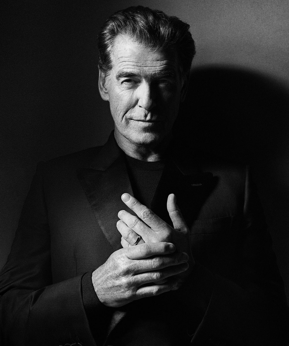 elftummy "fan account" tweet media