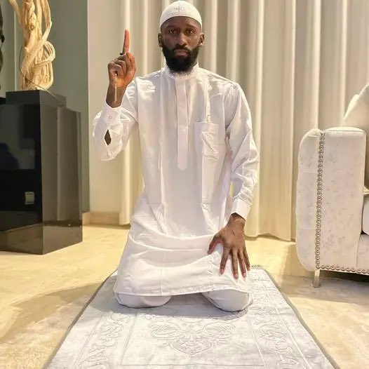 7 April ⏳ tweet media