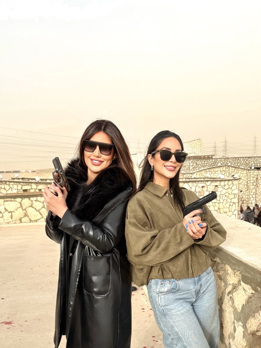 DarineHamze's tweet image. Fun moments behind the camera 🎥 that made it all unforgettable ✨ #مسلسل_الكينج #مصر #setlife #cairo