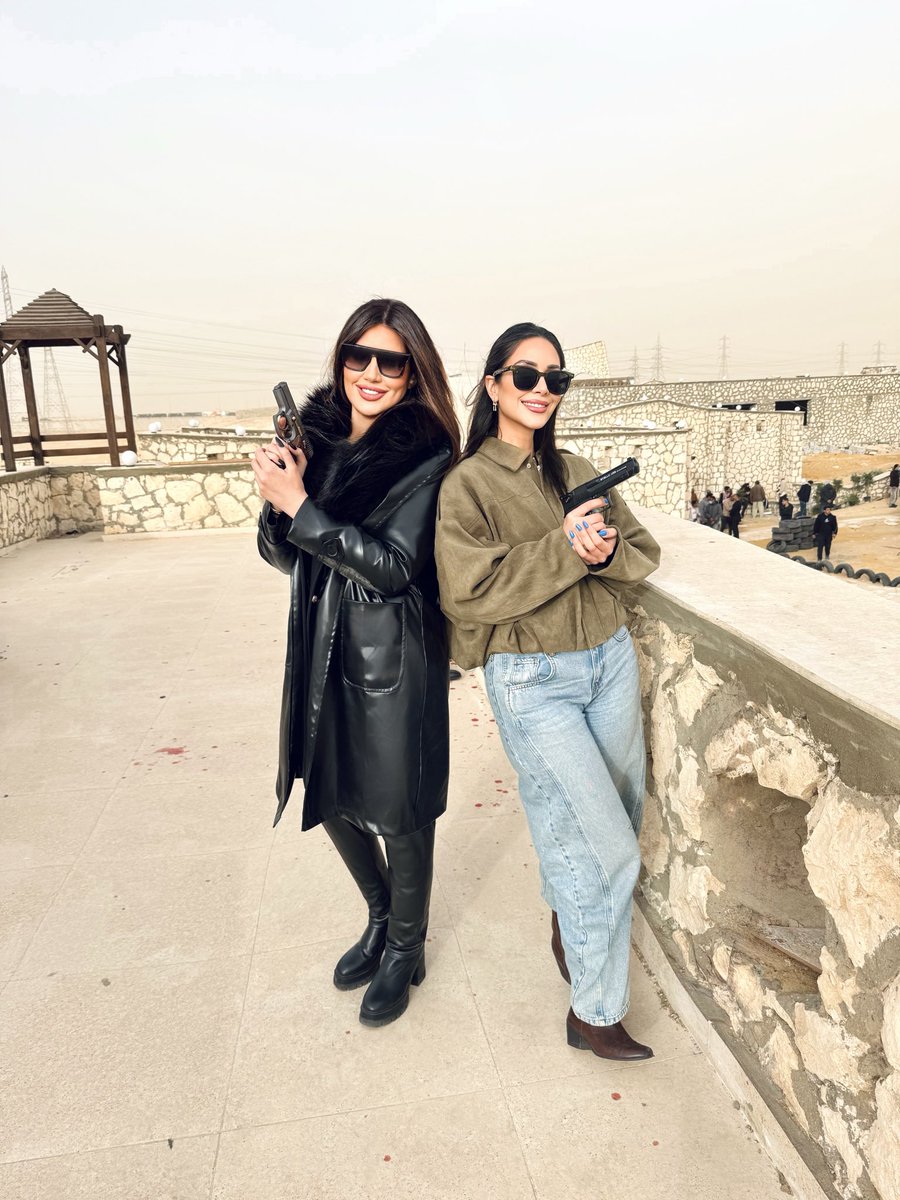 DarineHamze's tweet image. Fun moments behind the camera 🎥 that made it all unforgettable ✨ #مسلسل_الكينج #مصر #setlife #cairo