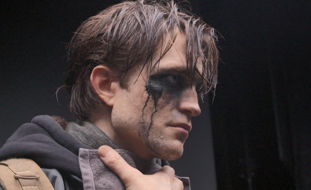_shadyboy1's tweet photo. robert pattinson as bruce wayne https://t.co/kdJhC5GIjL