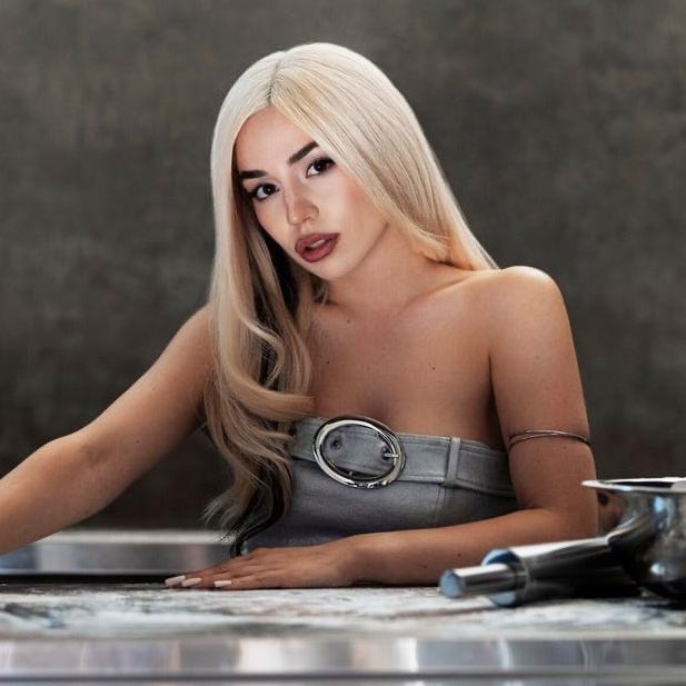 AVA MAX POP BASE tweet media